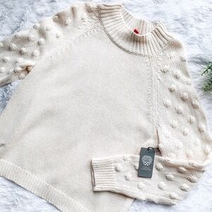 Vince Camuto | NWT Size Large Cream Sweater with Pom Pom Sleeves
